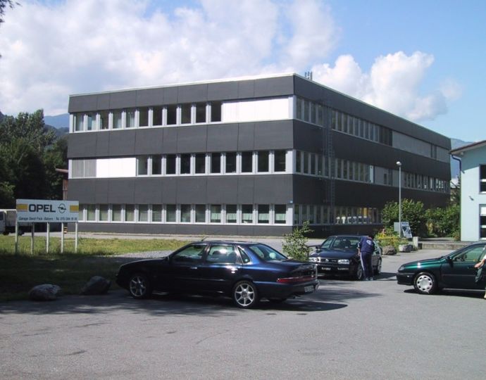 Mietflächen mitten in der Industrie-/Gewerbezone